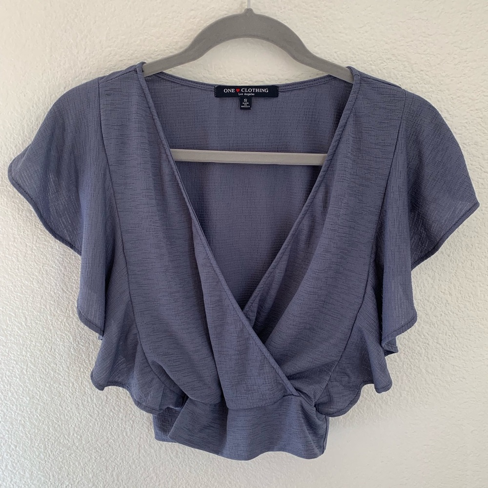 One Clothing. Cropped top.